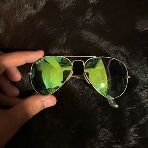 👓Rayban #3025 Bright Green Aviator Sunglasses👓